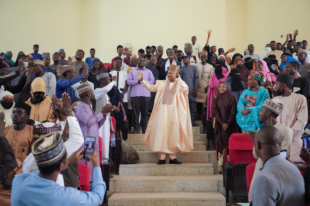 JUST IN: KDSG under Gov @UbaSaniUS Has Approved A Downward Review Of School Fees For Tertiary Institutions In Kaduna State. KADUNA STATE UNIVERSITY - Current Fee: N150,000 - New Fee:  N105,000   NUHU BAMALLI POLYTECHNIC - Current Fee: N100,000 - New Fee:  N50,000   #THREAD