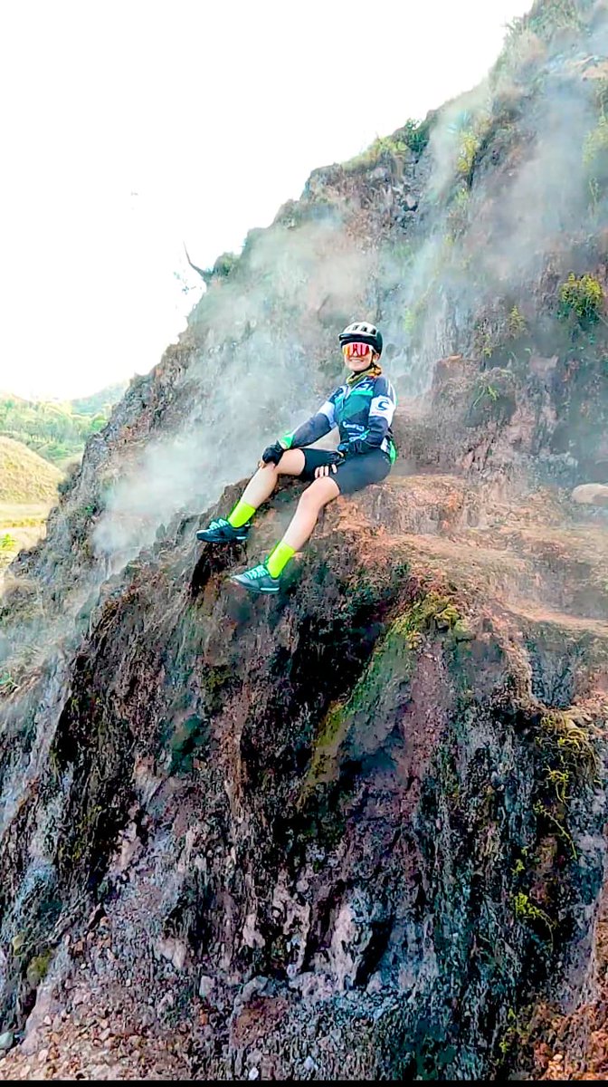 hectorfloresph's tweet photo. Miren este nuevo reel en mi cuenta de instagram https://t.co/GIdWsQ8Tbt

👇                                  👇                                 👇
https://t.co/Y4W4opHKV1

#Ciclismo #ciclista #bicicleta #mtb #ciclismodemtb #ciclismodemontaña #gdl #laprimavera #bosquedelaprimavera https://t.co/WzIsLO2wx8