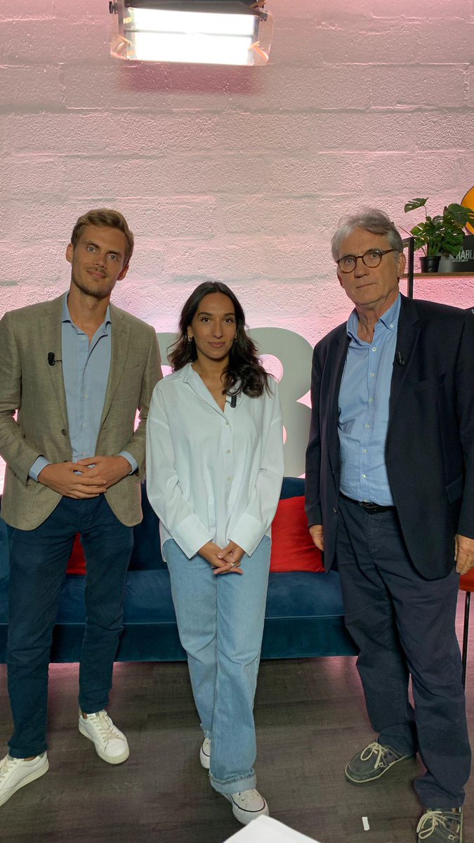 Faire pleuvoir, capturer le CO2… : la technologie peut-elle nous sauver ? On en parle avec <a href="/_PierreGilbert/">Pierre Gilbert</a>, Marc Fontecave et <a href="/sofia_kabbej/">Sofia Kabbej</a>.

⛅️  bit.ly/28youtube #28min #Canicule