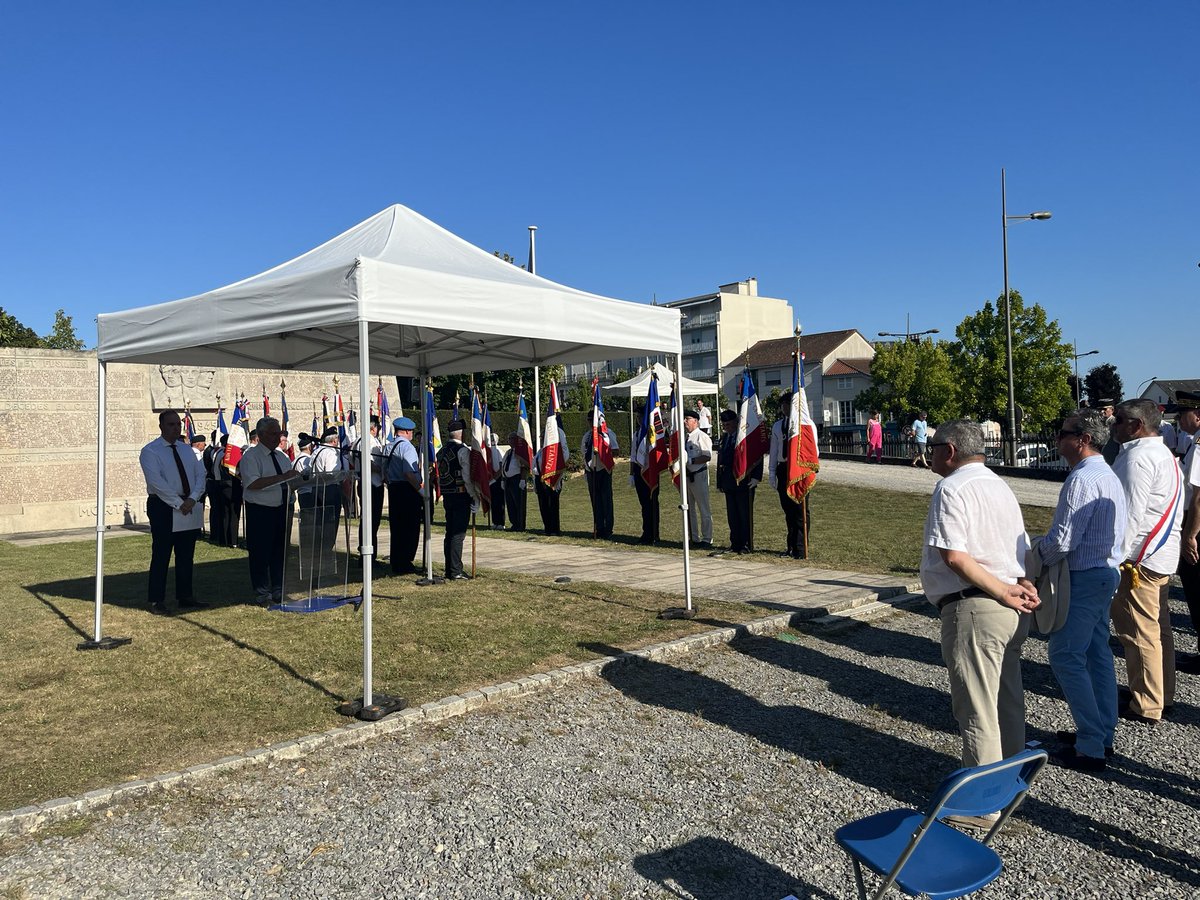Prefet87's tweet photo. Cérémonie commémorative du 79e anniversaire de la libération de #Limoges, en présence de François Pesneau, préfet de la #HauteVienne, des autorités et des élus, lundi 21 août 2023. https://t.co/P57OiV1Iht