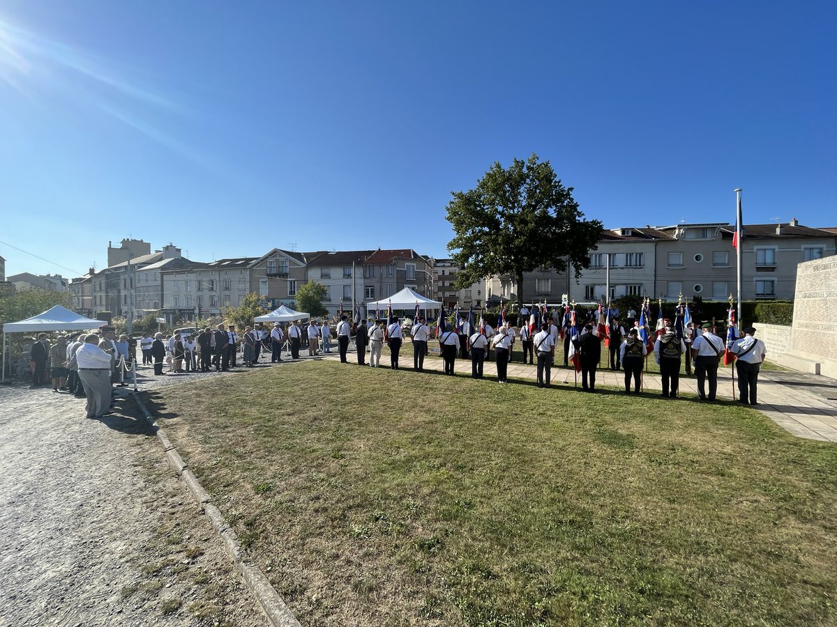 Prefet87's tweet photo. Cérémonie commémorative du 79e anniversaire de la libération de #Limoges, en présence de François Pesneau, préfet de la #HauteVienne, des autorités et des élus, lundi 21 août 2023. https://t.co/P57OiV1Iht
