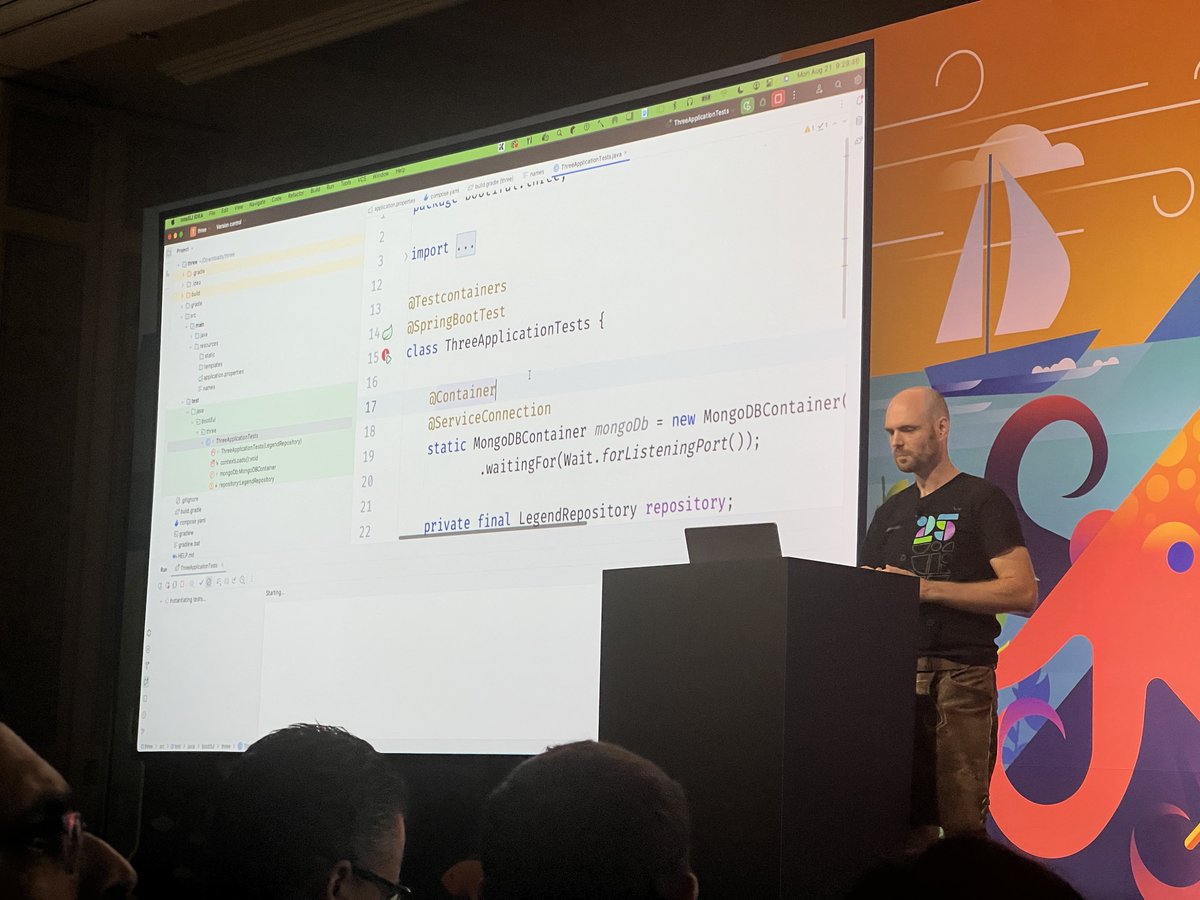 Live on stage at @SpringOne Keynote, @testcontainers support in @springboot 3.1 by @m_halbritter 😍🙌