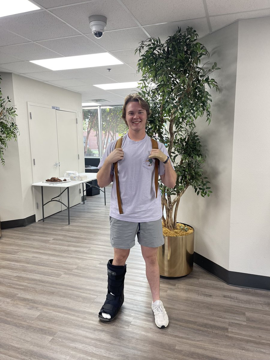 Kidney Head 2023 HPU COMMIT 🏈⚾️ tweet media