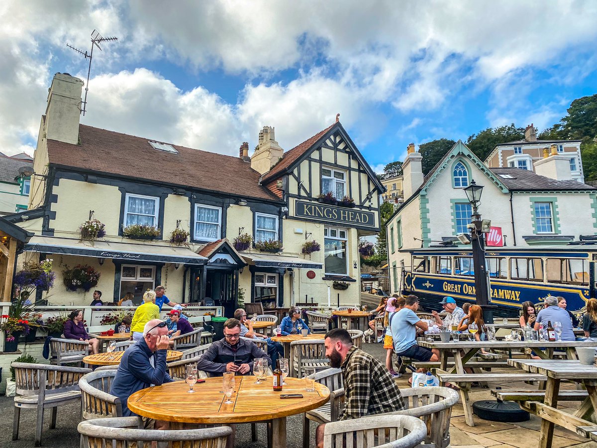Monday night outside the ‘oldest pub’ in Llandudno… the King’s Head, complete with a tram rumbling past.