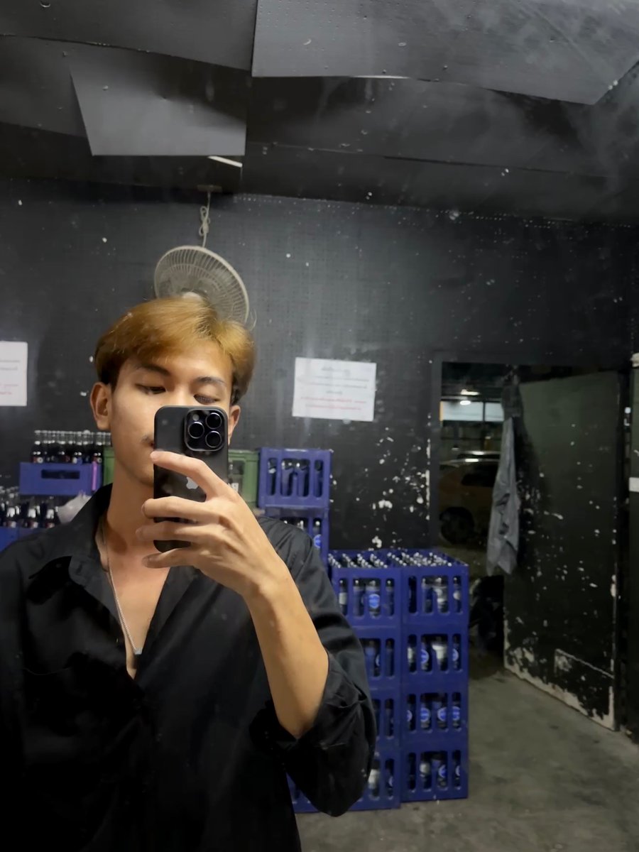 xndriw1's tweet photo. ขออนุญาตเฉิดฉาย #หาfwb  #fwbกรุงเทพ #นัดเย็ดห้วยขวาง #นัดเย็ดกรุงเทพ https://t.co/i58T7Fsk7b