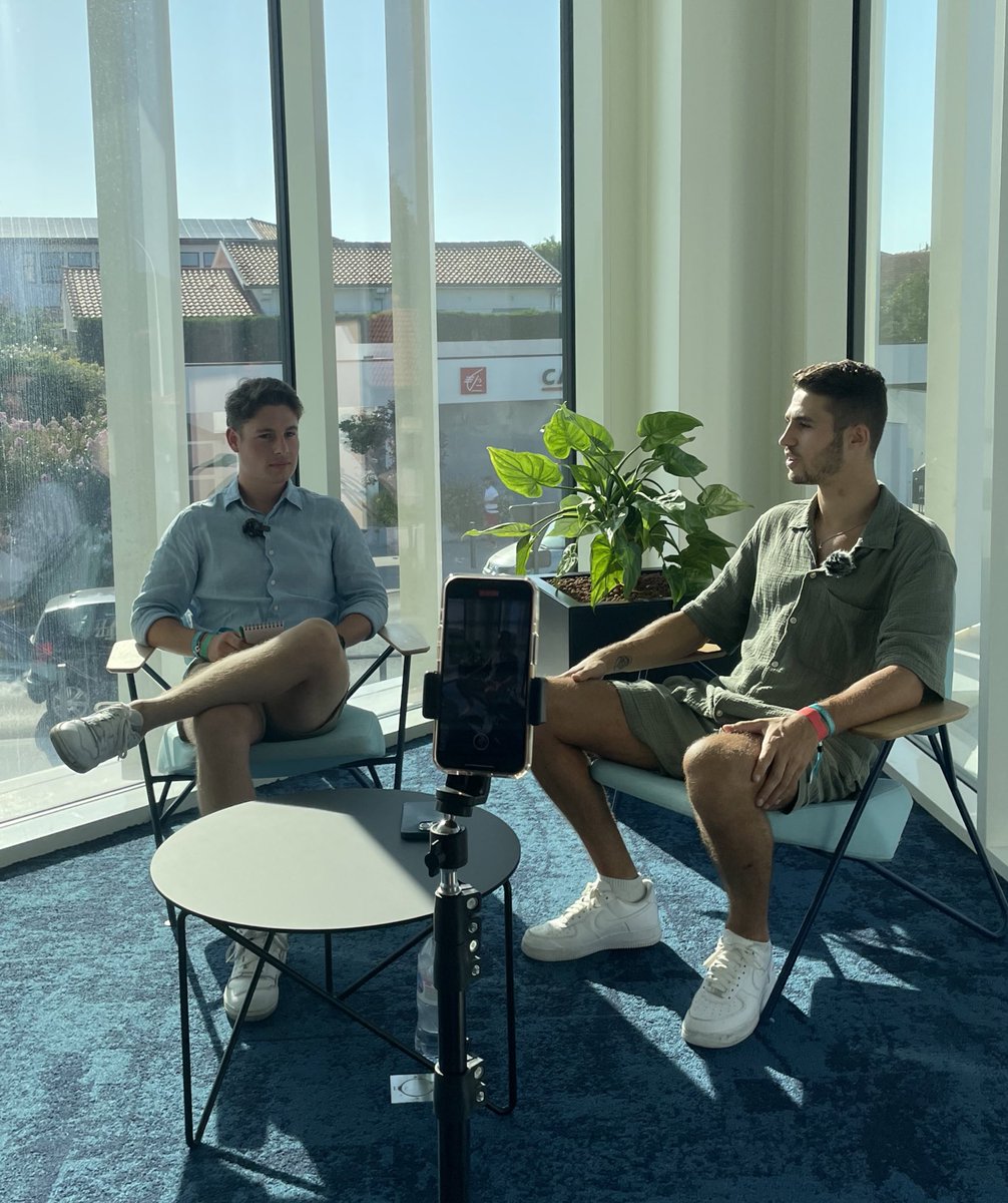 Interview en cours de <a href="/crypto_futur/">Crypto Futur</a> par <a href="/Metaverglas/">0xMetaverglas</a> sur Biarritz 🏄🏻‍♂️