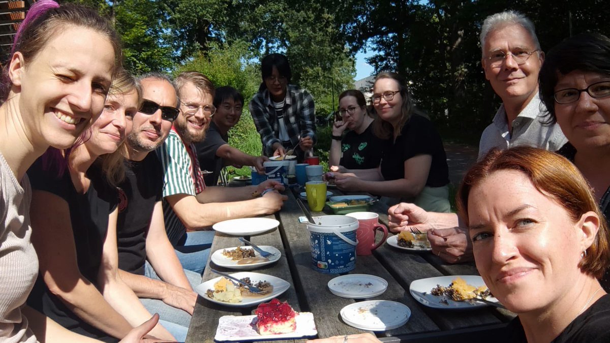 Today we said thanks to the Marine Geochemie group @ICBM_uol for hosting @RyanPereira1571 and @philipparickard with a Scottish taster menu of haggis, neeps, and tatties.