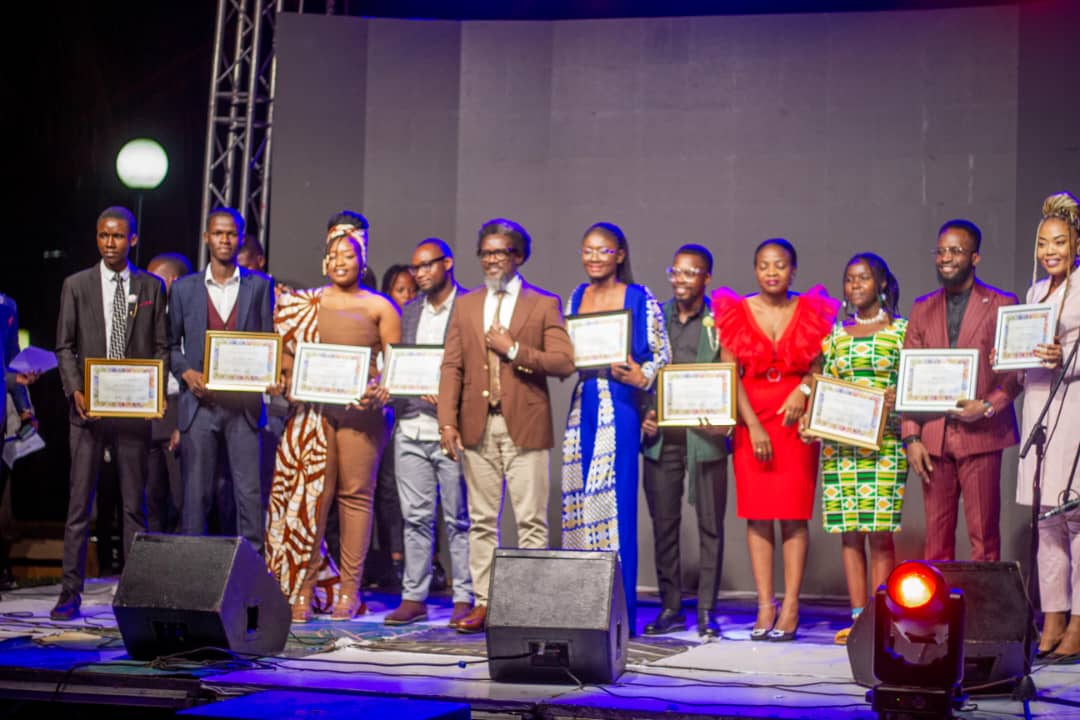 Eliane FEZA tweet media