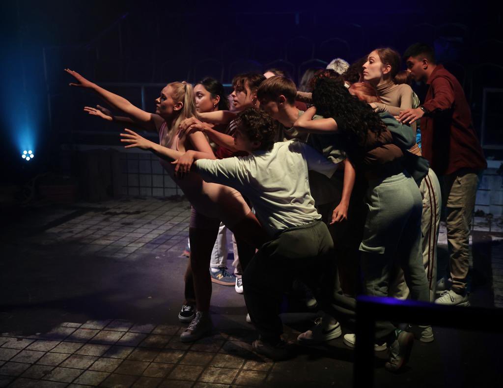 Spent the last few weeks doing something I love with people I love 💙

‘Young love’ written by <a href="/Talbot__Jake/">Jake Talbot</a> &amp; directed by <a href="/randapark/">Miranda Parker</a> 

What a show! <a href="/DaretoKnowTC/">Dare to Know Theatre</a> 

📸 -  <a href="/shayster57/">shay rowan</a>