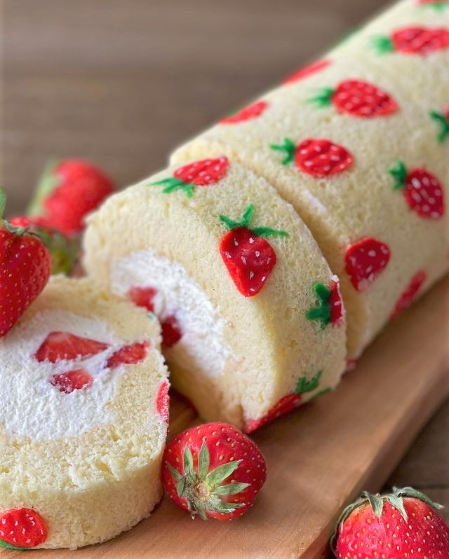 daily_dolce's tweet photo. Roll cakes made by ohcakeswinnie https://t.co/RNYmvh5046