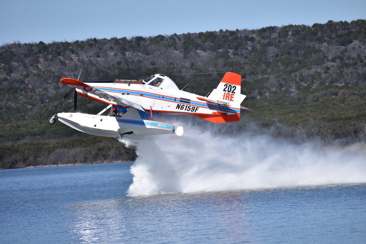 DauntlessAir's tweet photo. Powered by @prattandwhitney’s PT6A-67F turboprop engine, Dauntless Air Fire Bosses can haul up to 800 gallons of water while maneuvering in high and hot environments and mountainous terrains. 

Learn more about our fleet: https://t.co/GRdsFHqkCn #fireaviation https://t.co/vPFYVgDeHs