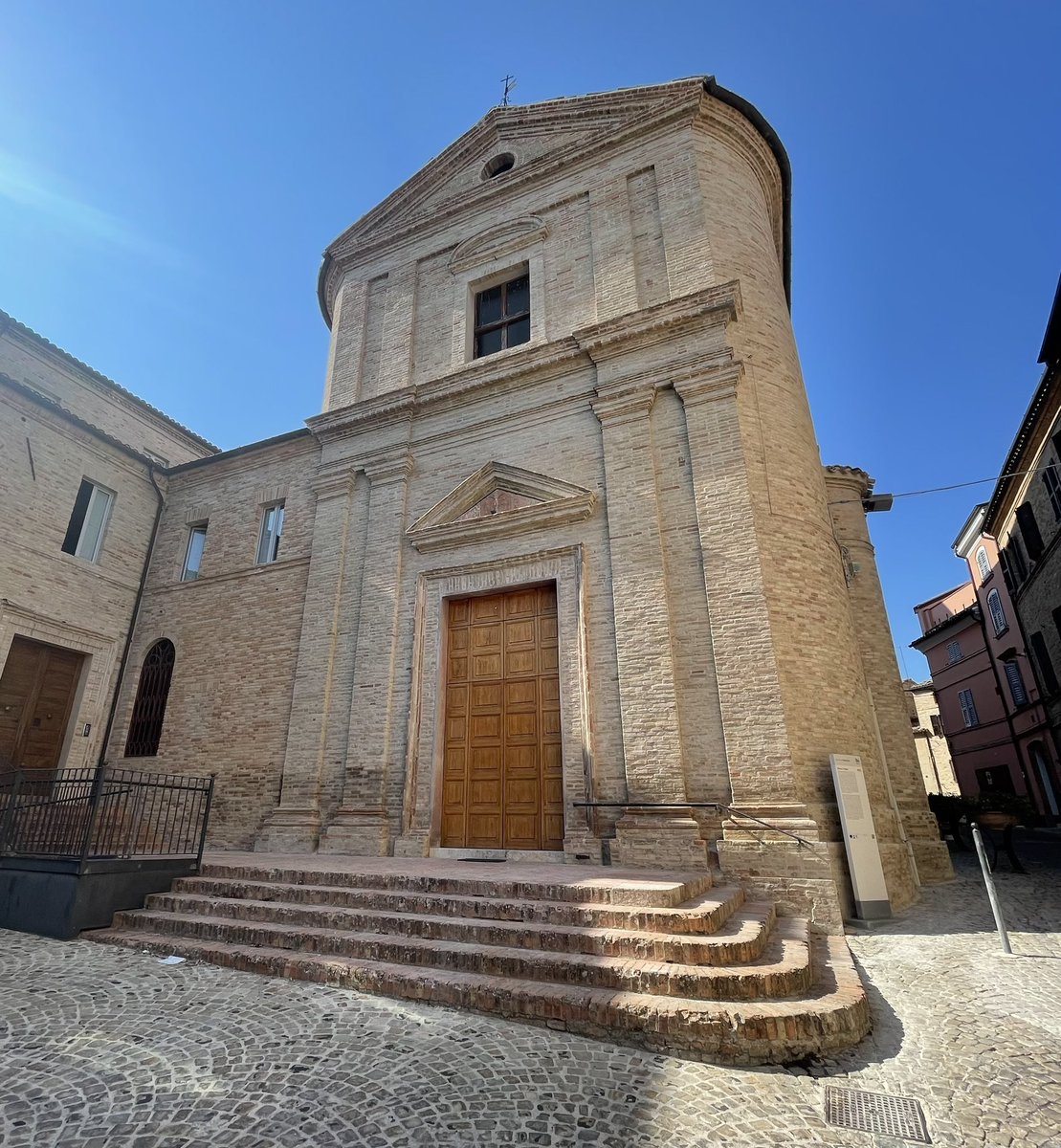 vivar's tweet photo. #vennetraisuoi #giovanni, si apre la XXV #settimanabiblica del #centrostudi #vannucci di #montefano con @Albertomaggi e @alpairo_marquez @UCSCEI https://t.co/Cvaohsdp07