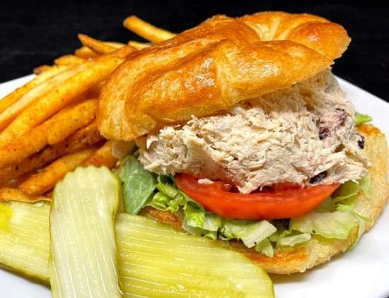 Satchmosgrill's tweet photo. Get out of the heat and have a cool drink and light lunch.

Try our Monday Lunch Special, a Made In House Chicken Salad Sandwich!
White Chicken Meat with Mayo, Walnuts, Cranberries, Green Onion on a Butter Croissant with Fresh Tomato &amp; Shredded Lettuce! https://t.co/PM57tQb27x