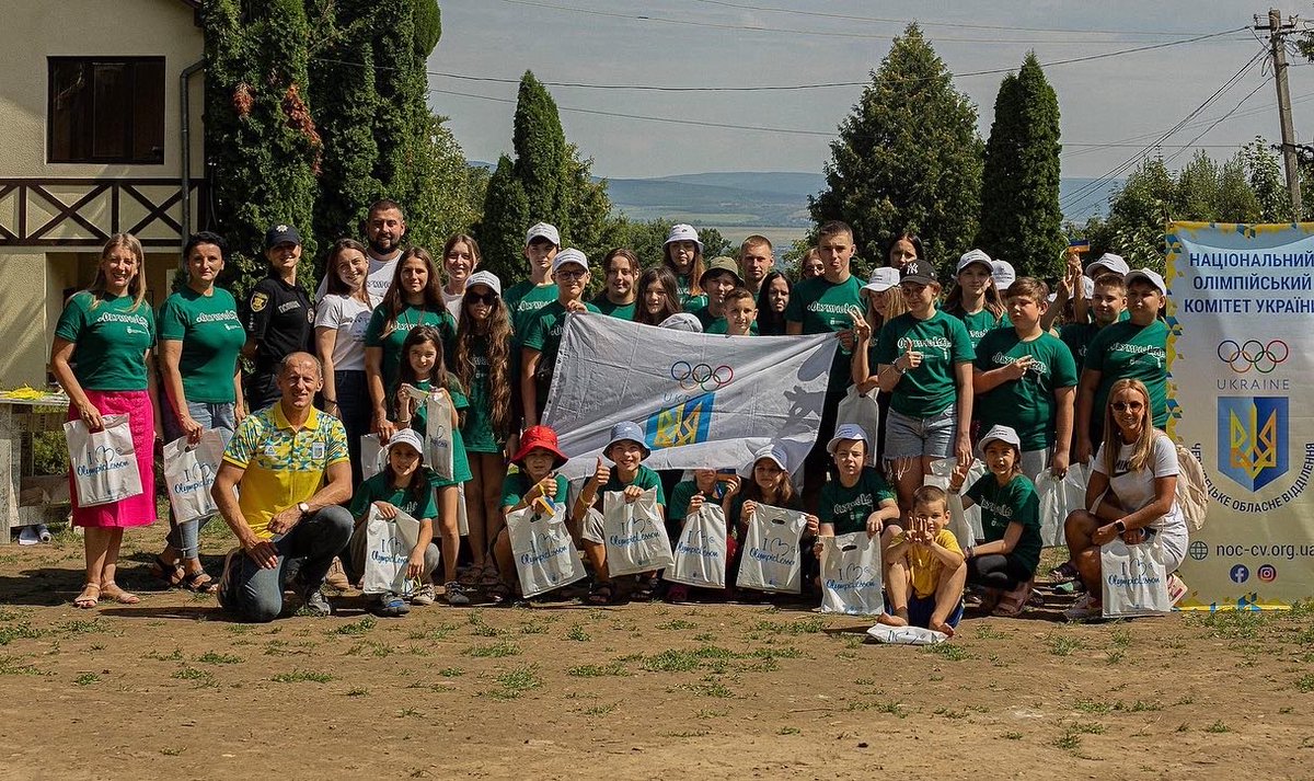 OlympicUA's tweet photo. 💙💛 #OlympicLab у Чернівцях: на базі табору «Під Лісом» пройшов спортивно-інтерактивний захід
👉https://t.co/sZP7G7RLrv
#StandWithUkraine #НОК #Україна #УкраїнськийСпорт #Ukraine #StrongerTogether #StayHealthy #StayActive #РазомдоПеремоги #MoveForUkraine #НОКЧернівці https://t.co/bNpk35aE8B