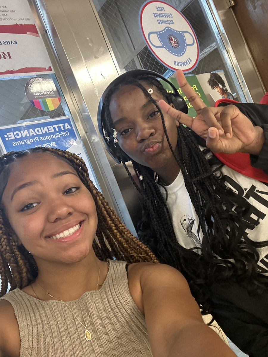 BleedGbb's tweet photo. Nothing like that 1st day of school at #5015! 
@KenwoodSports @BroncoSociety https://t.co/fLchZLV6aG