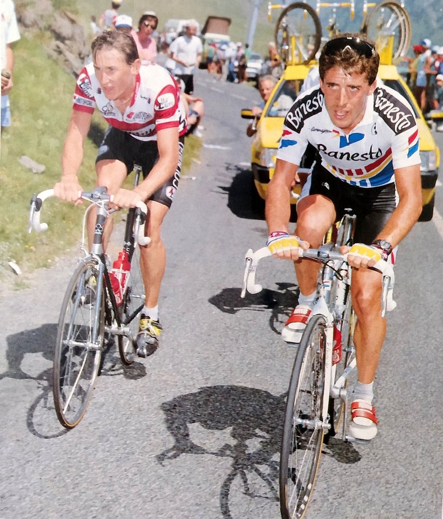 josean0728's tweet photo. Uno de los mejores bajadores de la historia (konyshev) VS Perico
#TDF1990 @pedrodelgadoweb https://t.co/D1hlOzsEW7
