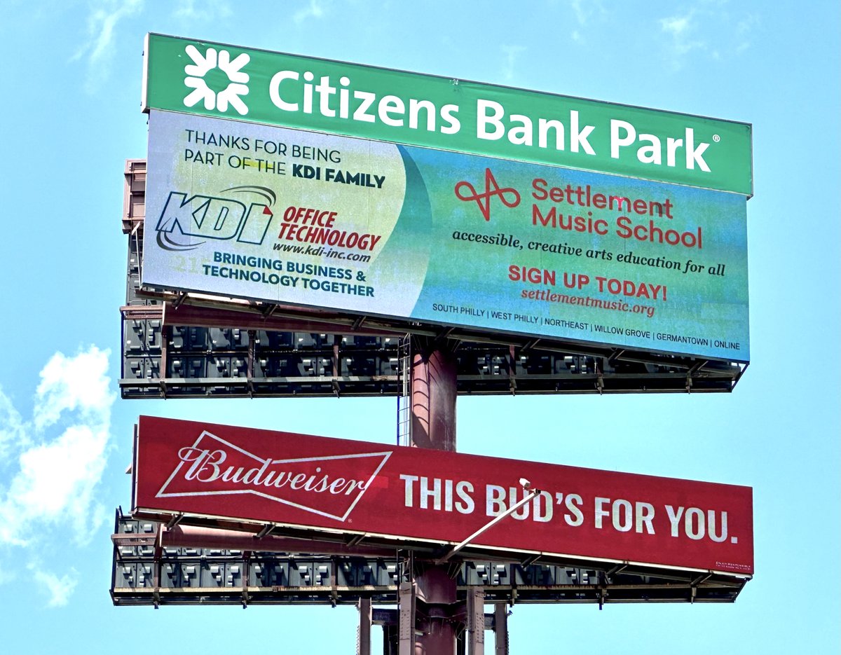Have you seen <a href="/SettlementMusic/">Settlement Music School</a> School's new billboard? They offer accessible, creative arts education for all! Sign up today. bit.ly/3P26aQ1 #kdibillboard #happykdiclient