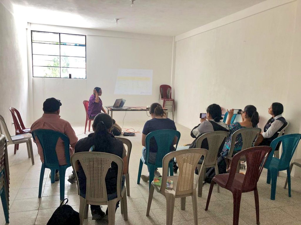 SESAN_Solola's tweet photo. Los integrantes de la Comisión #SAN de Santa Cruz La Laguna se reúnen y fortalecen sus buenas prácticas en salud y nutrición para la promoción oportuna con la poblacion; analizan factores de riesgo a la desnutrición y planifican acciones estratégicas de intervención. #GCNN https://t.co/J006acAYmL