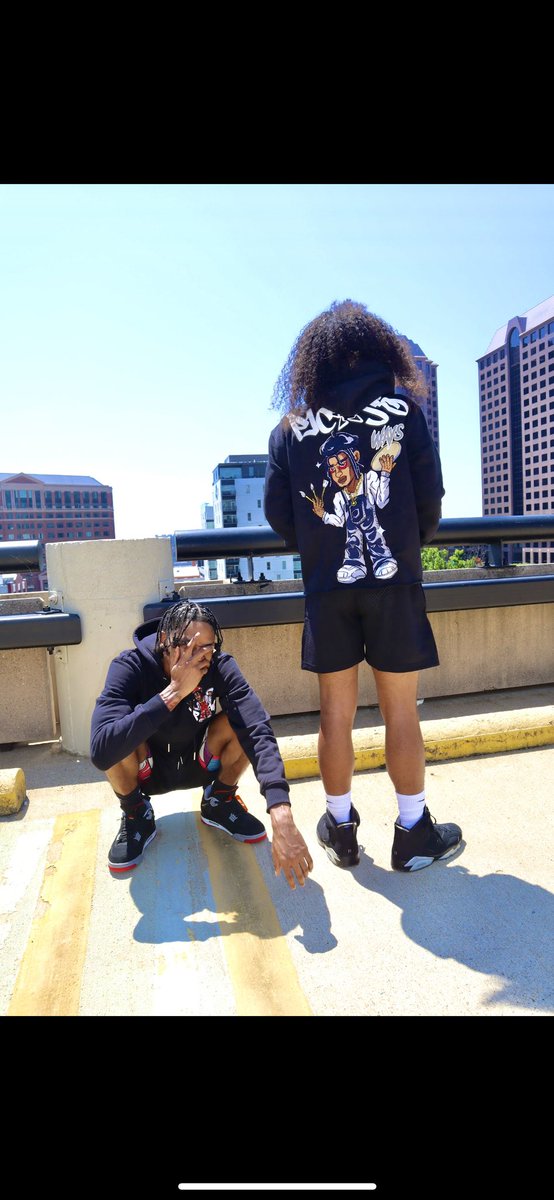 vDrainz's tweet photo. 12Hrs until the First drop.. #Paintthaworld🌎 #ClothingBrand https://t.co/fnmuB1VrfX