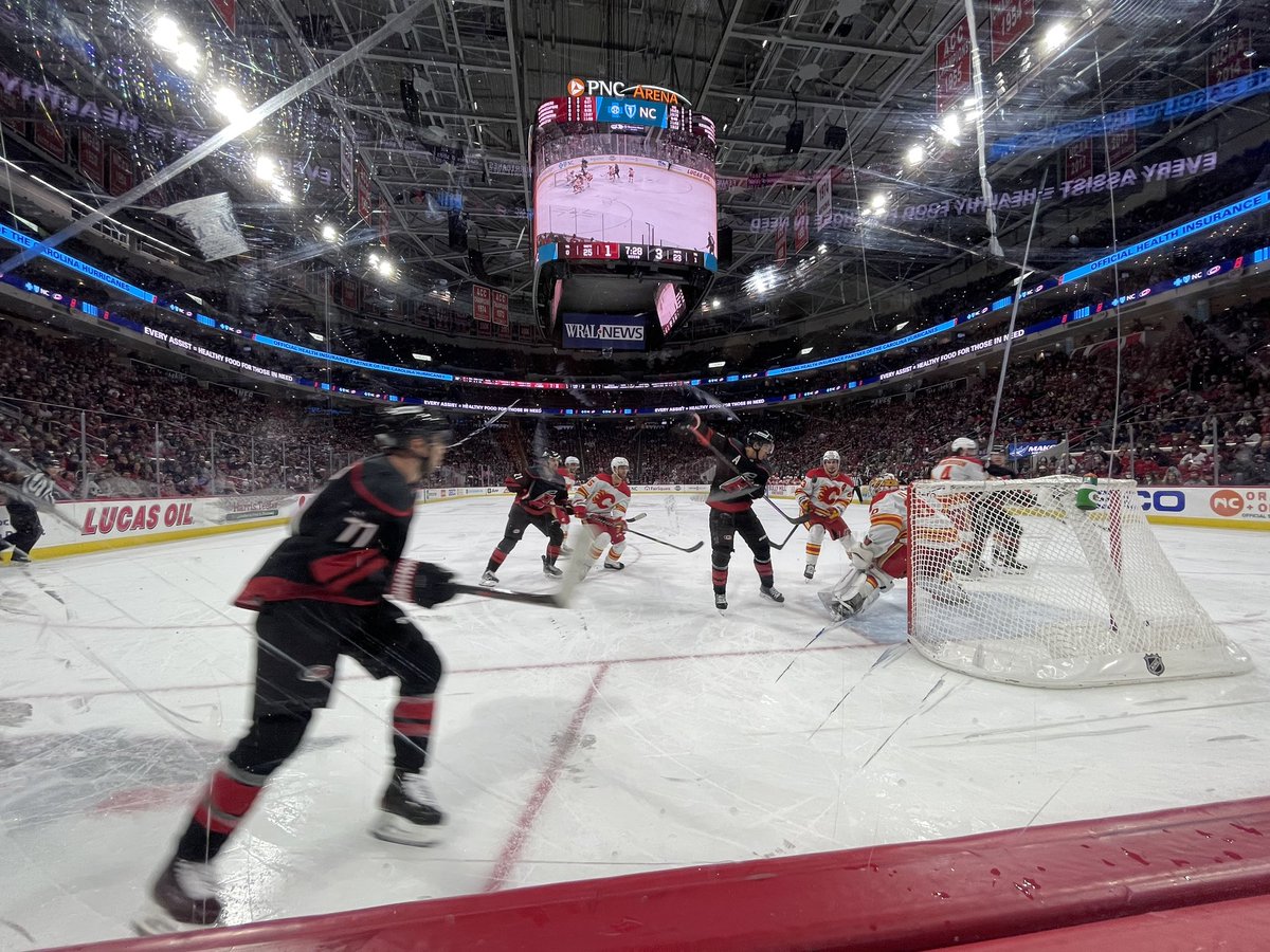 furealdo's tweet photo. @Canes Aho for the Apple. DeAngelo buries it https://t.co/dVexeERGHu