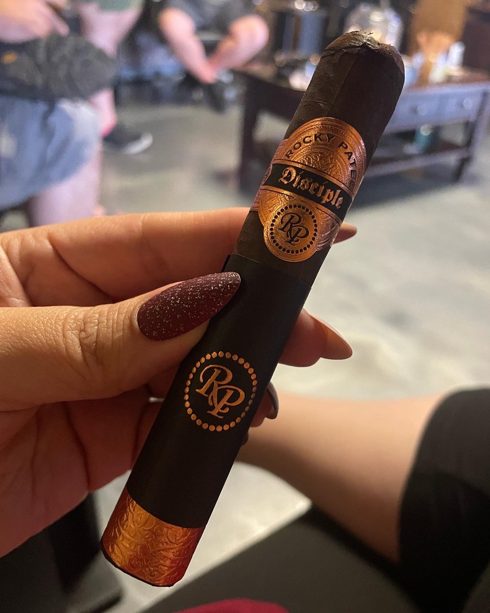 #cigartime #rockypateldisciple #rockypatelcigars #rockypatel #cigaroftheday #elcidscigarshop #elcidscigars #elcidscigarlounge #cigars #cigarboss #cigarlounge #cigarshop #sophiassmokes #botl #sotl #cigarpasaion #cigarwomen