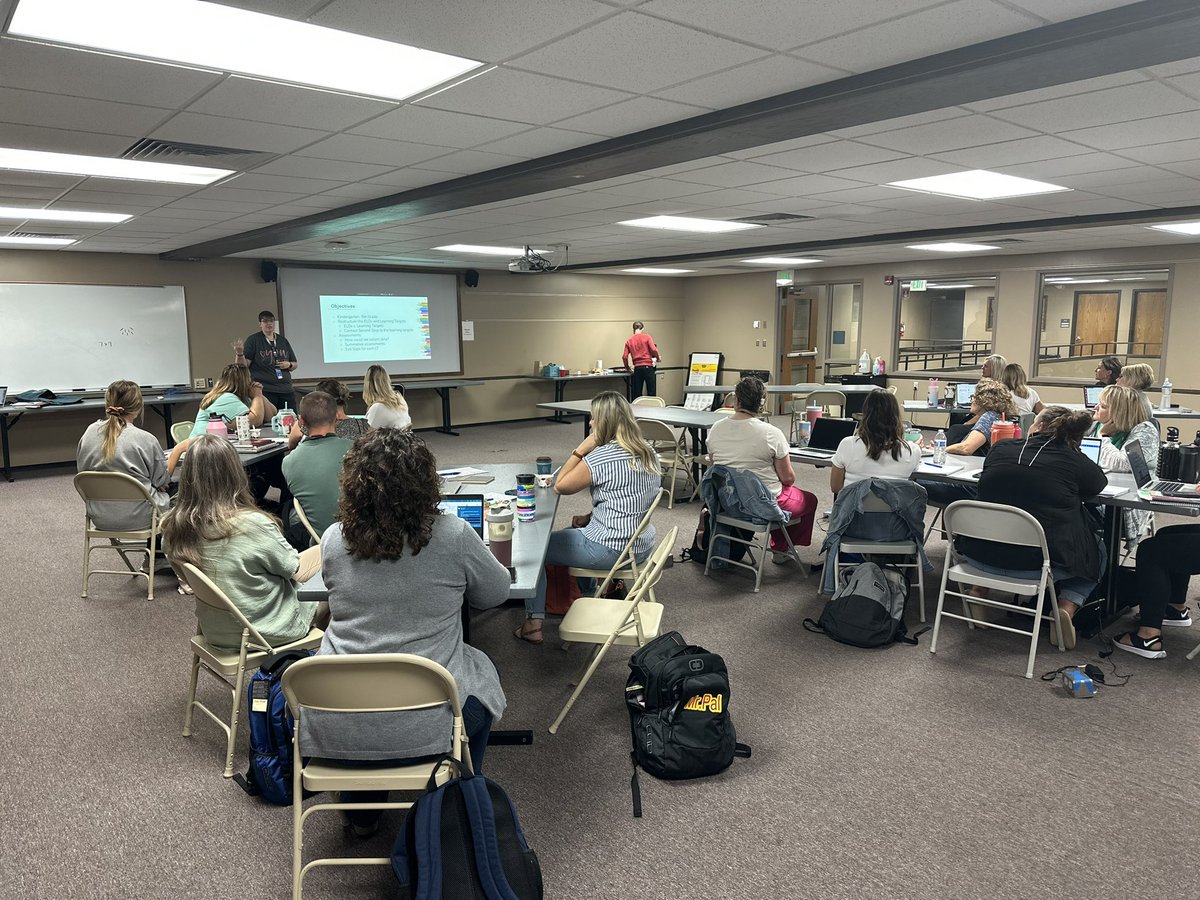 MrLove1911's tweet photo. Kicking off the morning with our Elementary School Counselors.  Our counselors are the best of the best.  So blessed to serve alongside them. #EducationalJustice #fpsproud #eachequalsequity #issamovement https://t.co/kMKyT1zuWQ