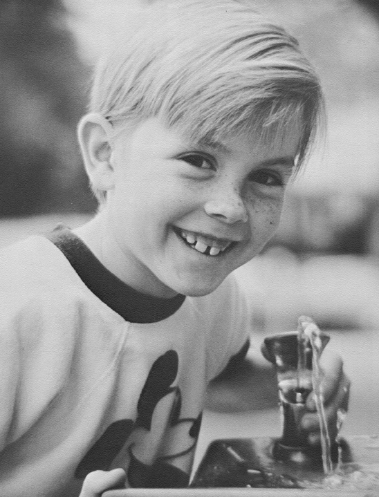 Ike_Eisenmann's tweet photo. Where it all began. My very first headshot, 1971. Note the shirt I chose to wear. Little did I know what the future held for me!
#FormerChildStars #ExChildStars #70sChildStars https://t.co/3VtMLWOnPu
