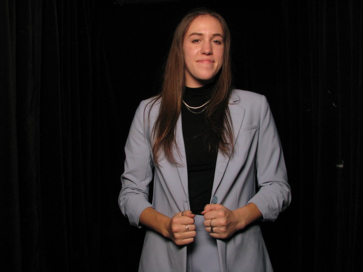 ShutterBoothDet's tweet image. Congratulations Brooke! Throw that cap off!🎓 🤩
.
shutterbooth.com/photo-booth-re…
.
.
#Graduation #Classof2023  #ProudGraduate #GraduationDay #GradLife #GradCap #Diploma #FutureGoals #DreamBig #NewBeginnings