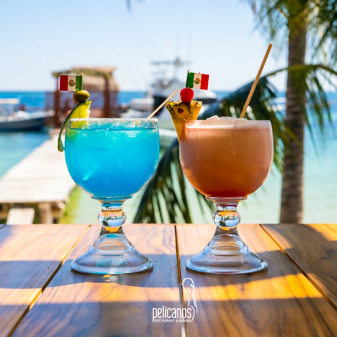 ¡Deleitate del #SaborAPuerto con un sorbo del paraíso! 🏖️

Tenemos los cocteles con los productos más frescos y de mejor calidad 🍹🧊

¿Cuál te gustaría probar? ✨
