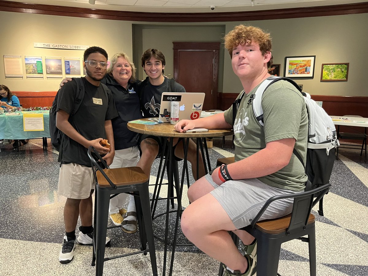 Having an #AweSUMH first day of fall classes! Welcome back, TrailBlazers!