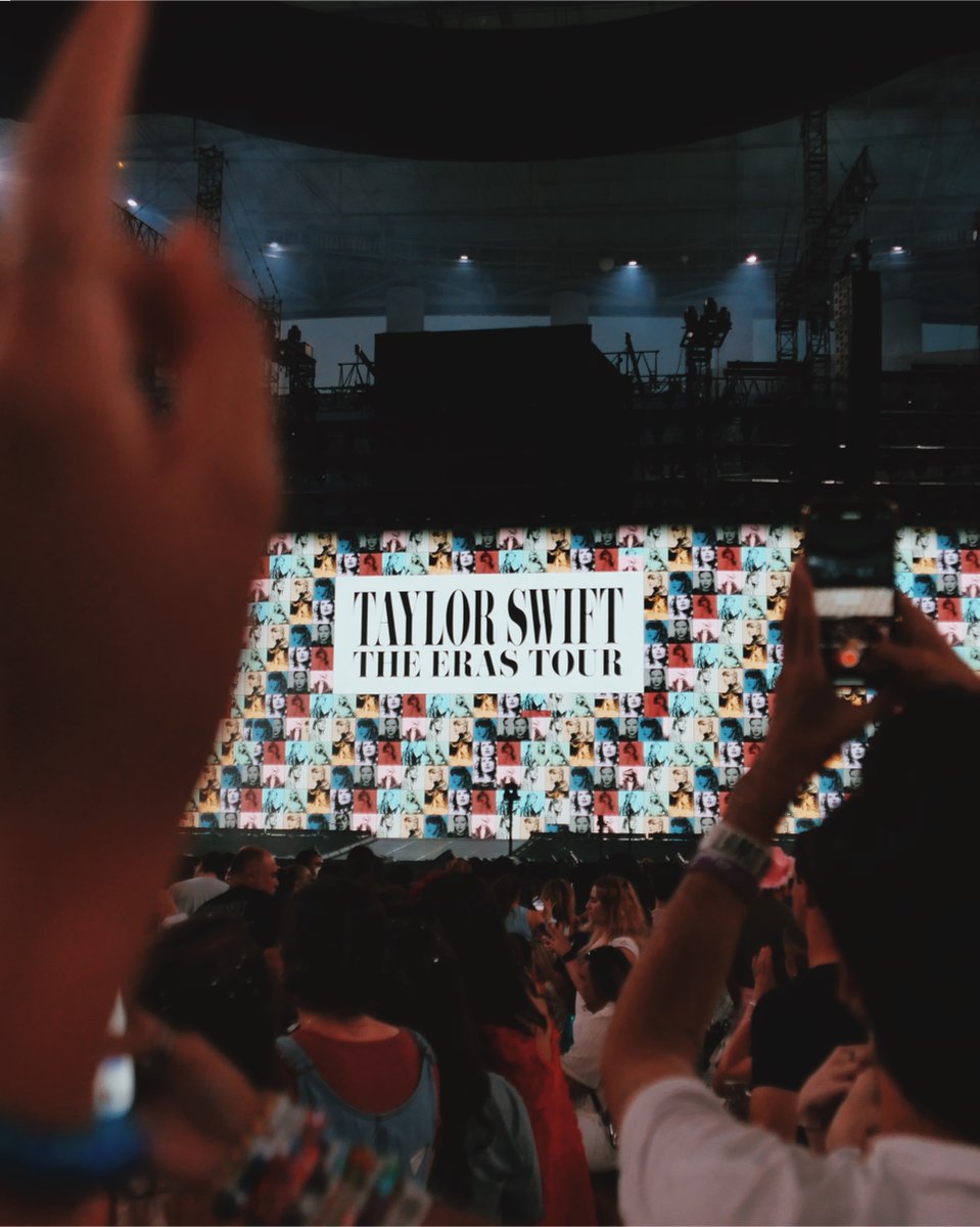 Hannah_Benet's tweet photo. Stills from the Eras Tour 

@taylorswift
@taylornation
@leica_camera https://t.co/jIJRoLnG9A