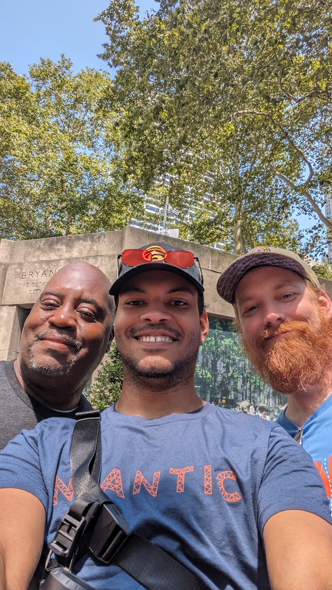 ShadokattX's tweet photo. @wayspotters It was awesome to meet you guys out there! What an awesome first GOfest to make it for, couldn't have had a better time 😁
#gofest2023 #GoNYC #Niantic
#seeyououtthere #wayspotters https://t.co/3kQ05L9BgU