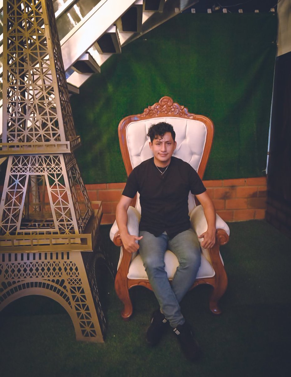 Vivo un día a la vez ❥ con mi mente en la transformación...... 
. 
. 
. 
. 
. 
#guy #Ecuador #KingTheLand #Men #fypシ #Parati #loveislove #hombres