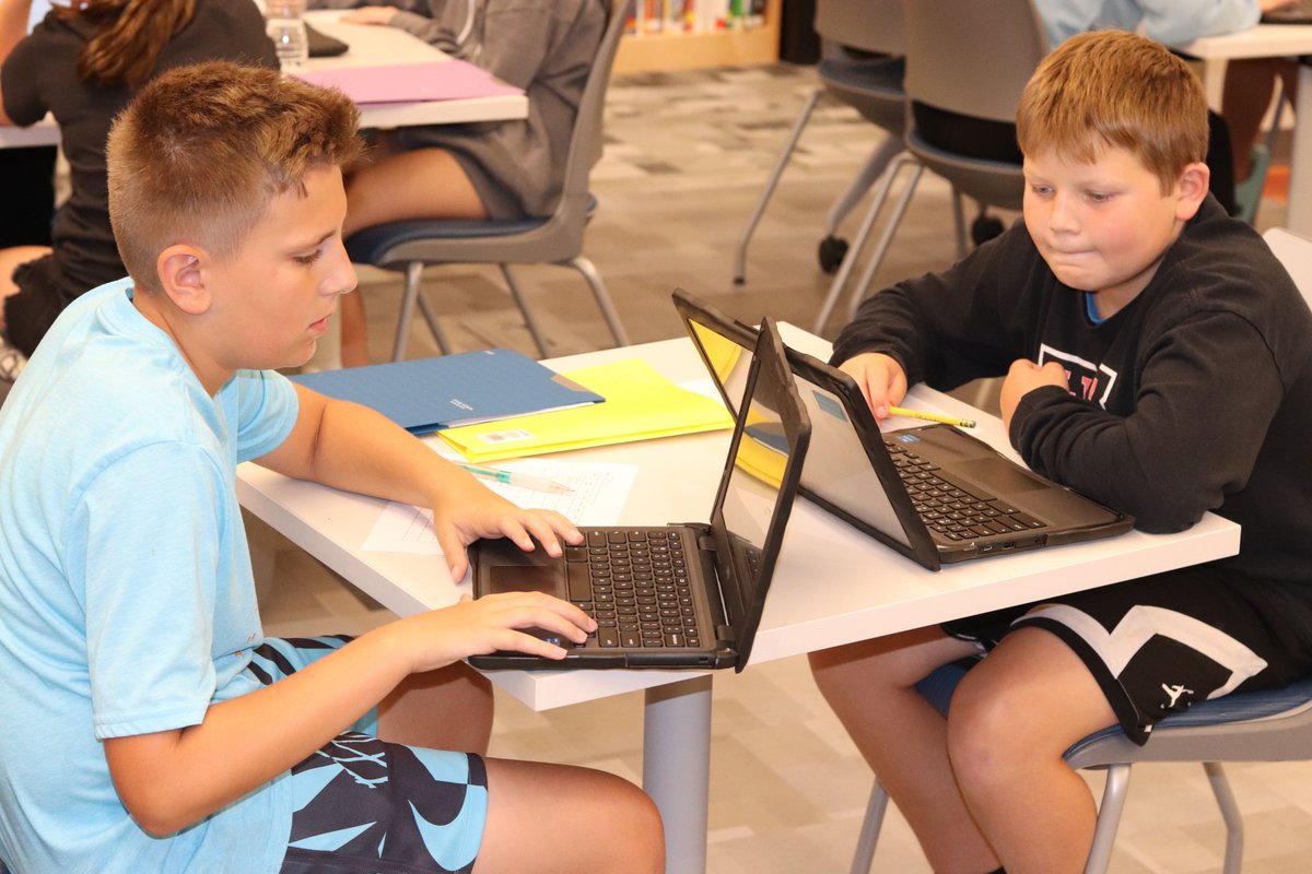 NMCSCTrueNorth's tweet photo. NMMS students are using new Chromebooks thanks to the support of the Wabash Heartland Innovation Network!  WHIN @WHINnetwork https://t.co/BWVg55CALR
