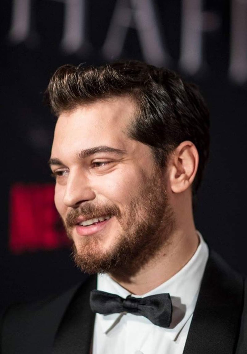 #Gaddar
في مسلسل الغدار : شاتاي اولسوي سيجسد دور ليفانت الذي ترك عائلته و المرأة التي يحبها لكي يذهب الى الجيش ، الاحداث الذي سيعيشها ليفانت ستحول منه رجل قاسي 
العمل من كتابة Hürer Ebeoğlu اعماله : السيدة ديلا ، الهارب و ابني