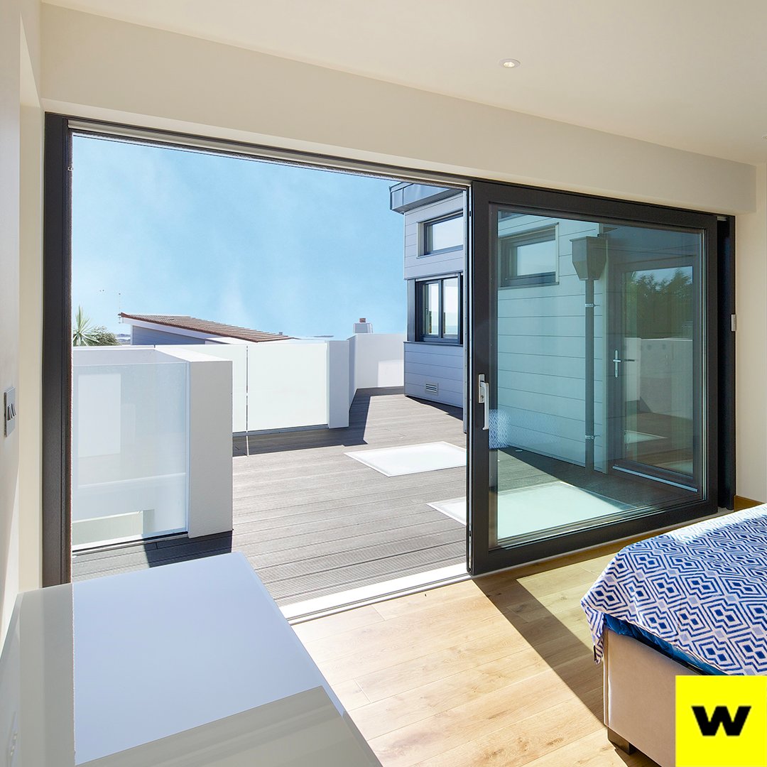 WeruWindows's tweet photo. Our triple glazed, panoramic sliding doors can be installed with a flush threshold, offering a seamless finish. Make the most of your view with our high performance patio doors, available up to 7 metres wide! https://t.co/TQLin1W4df
