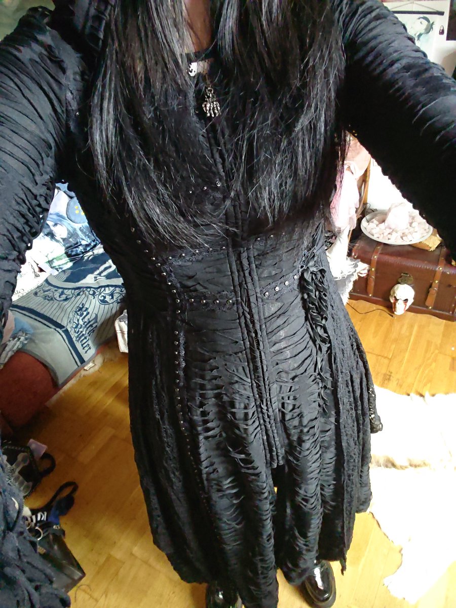 HayatoAkuma's tweet photo. I bought this great coat at the festival.  it is very light and fits perfectly

Akuma🌹 https://t.co/mLZchS3dTD