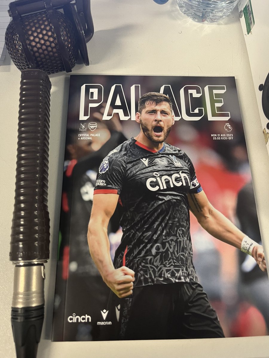 Looking forward to @CPFC v @Arsenal tonight. Both looking to build on opening weekend wins. #CRYARS Updates from Selhurst Park on - @IRNRadioNews @SkyNews radio from 8 ⚽️🎙️