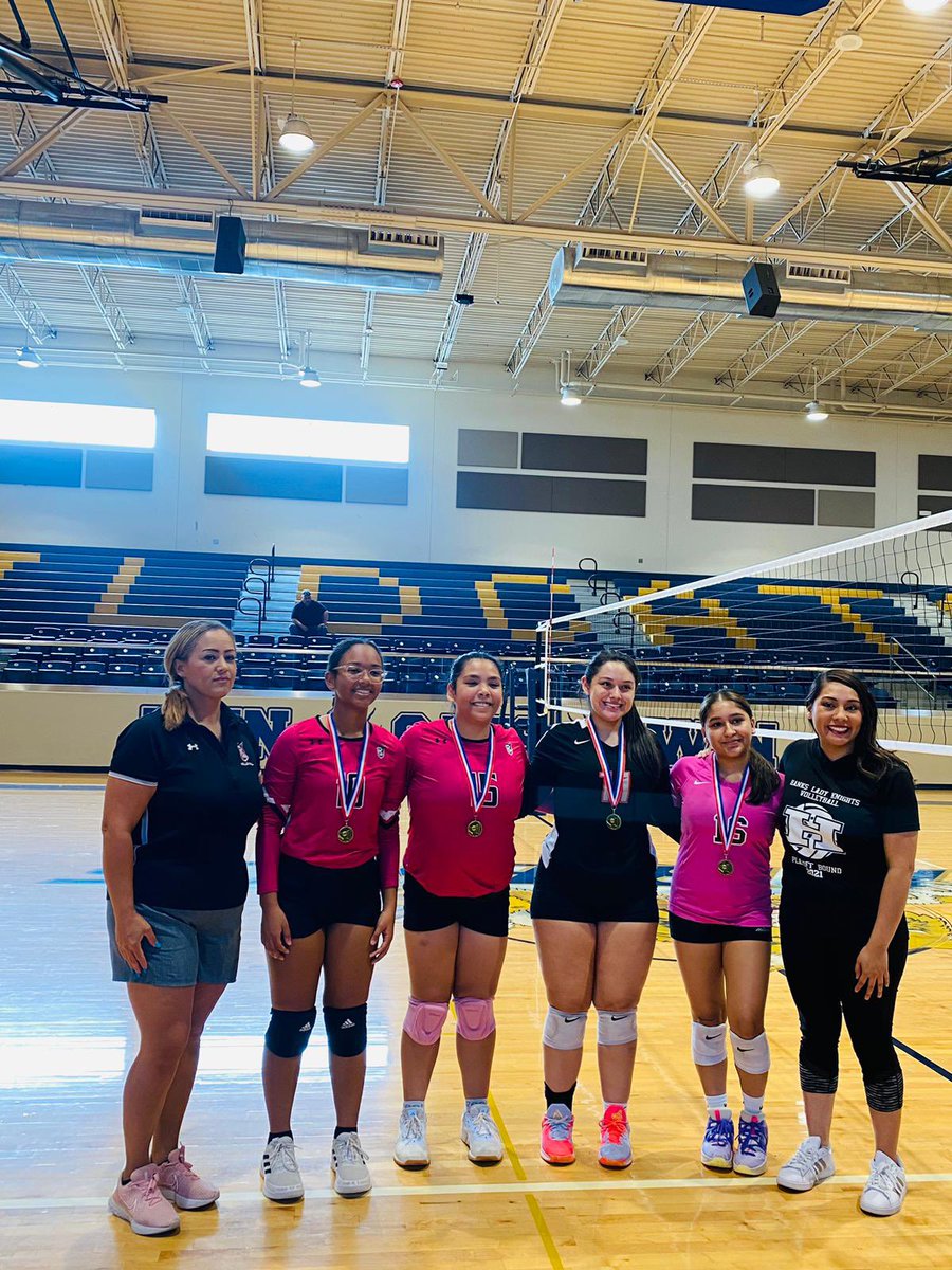 CoachLPacheco's tweet photo. Great weekend of tournaments for our Varsity, JV, and Freshmen 🏐Congratulations to our all tournament players on all 3 levels!!! GO WARRIORS 🩷🩶🖤@EPISDathletics @BSNSPORTS_Women @YWSteamPrepNT https://t.co/FyFCtnkBjj