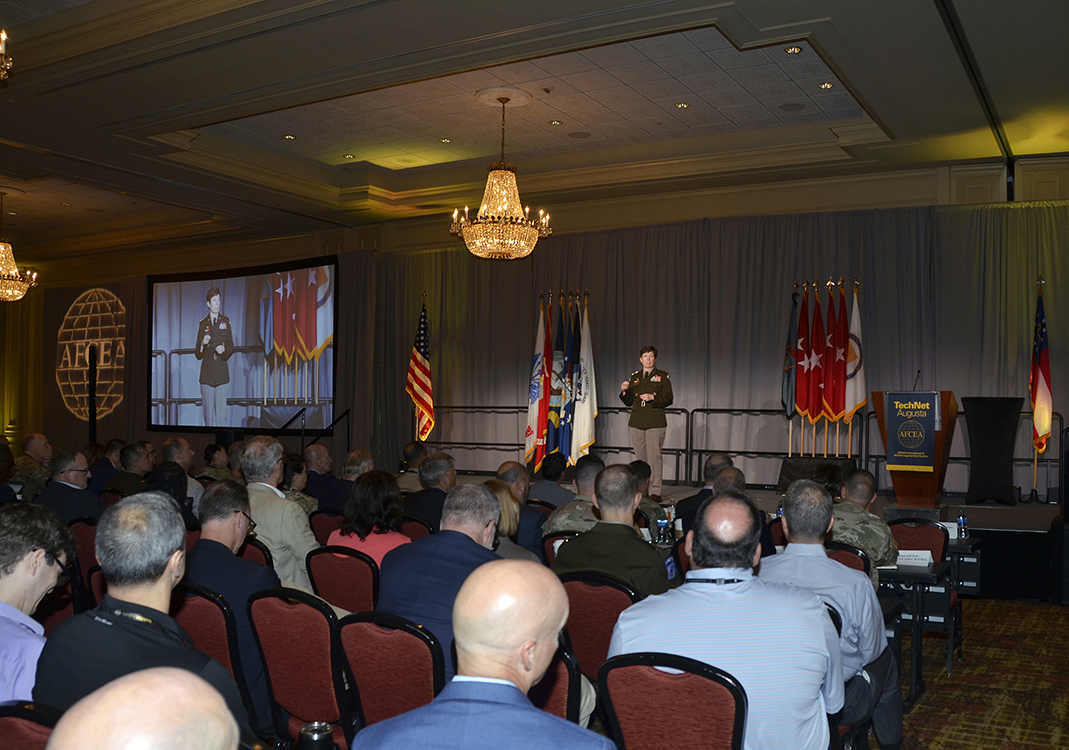 IN CASE YOU MISSED IT, you can catch ARCYBER commander Lt Gen Maria Barrett's AFCEA TechNet Augusta 2023 keynote on enabling data-centric operations at buff.ly/45F1uoL @780thC @CG_CyberForge @ArmyChiefCyber @ArmyDCSG6 @ArmyCIO @US_CYBERCOM @CpbHunters @USArmyNETCOM