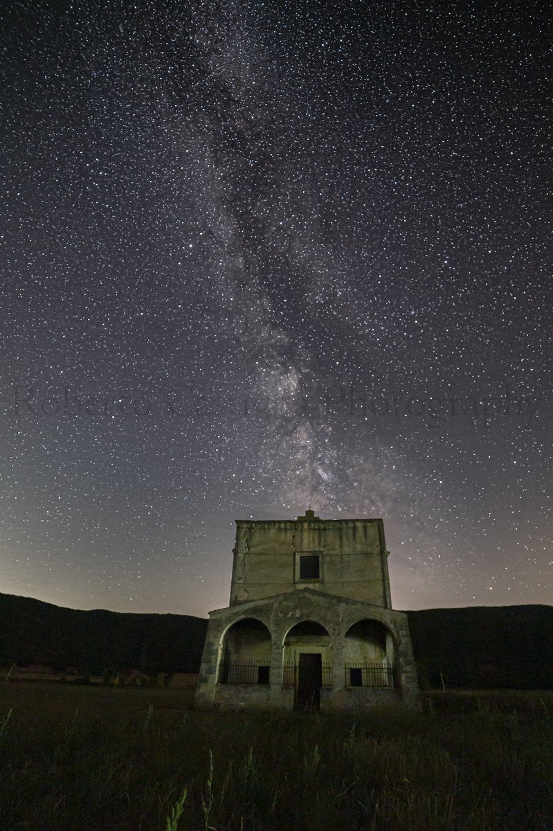 rocaphotography's tweet photo. Milky Way. 
Chiesa della Madonna del Campo. 
Abruzzo , Italy. 
#navelli #abruzzo #laquila #Italia #italy #milkyway #constellation #nightphotography #vialattea #astrophotography #space #nasa #nightskyphotography #photography #photooftheday #picoftheday #robertocastigliaphotography https://t.co/EF5X2I9tvg