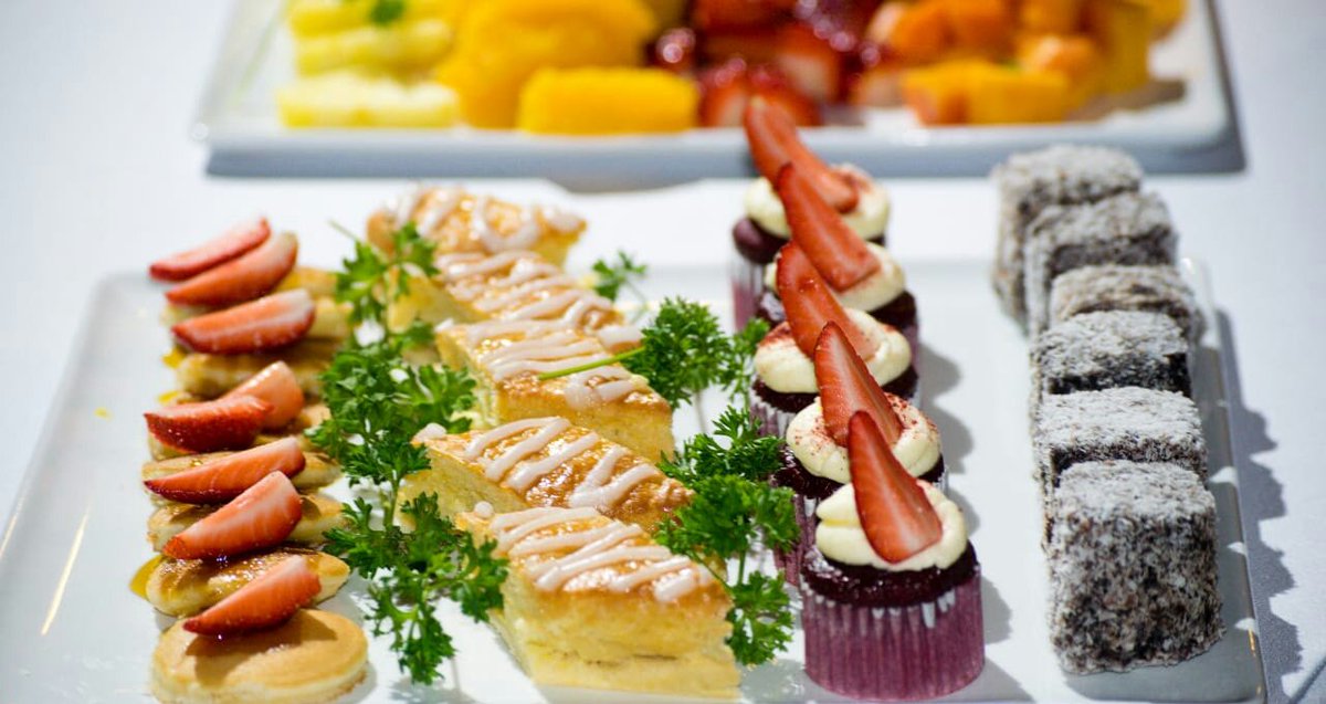 Jozi fam nantsi icatering 🔌 for them YEAR END FUNCTIONS, Weddings,showers,birthdays😊

Chef Steven  +27 81 523 7864
 FB:The Garland Classics

#buyblack
#BlackLove
#BlackPower
#blackunity
#DJSBU
