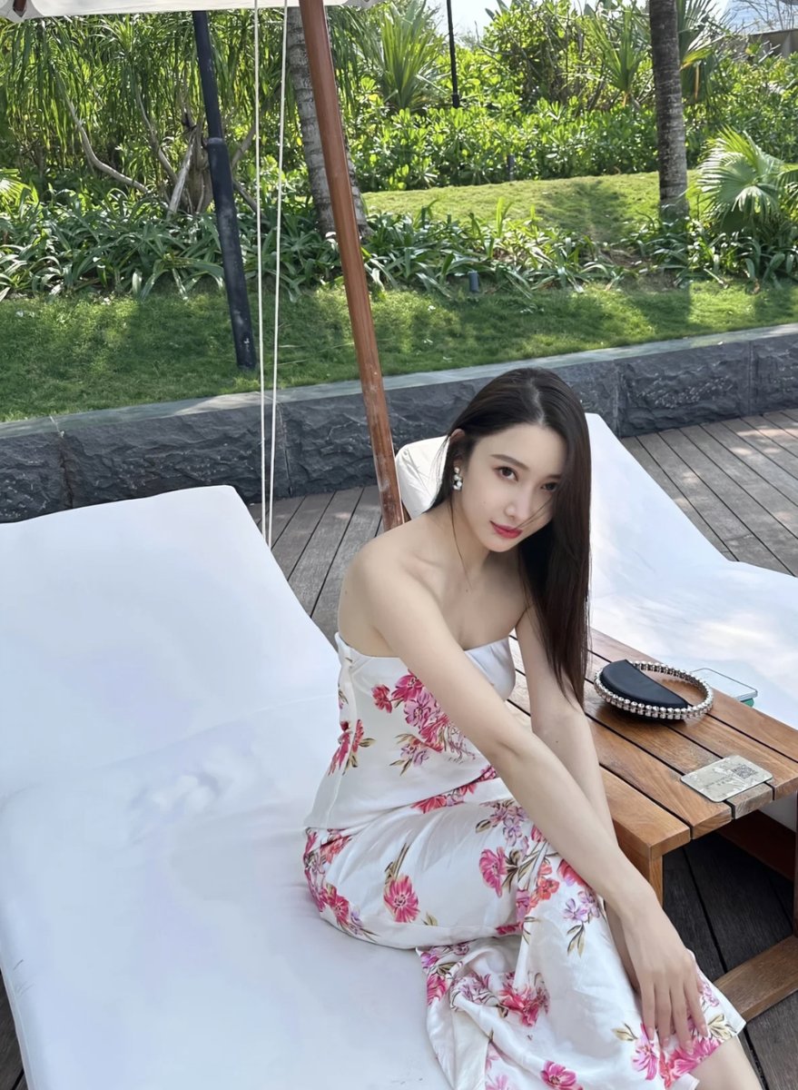 marilysarabia's tweet photo. If you've never been afraid of being embarrassed or hurt, well, you've never taken a risk. #model #dress #fashionista #look #like #photooftheday #fashionstyle #beautiful #outfitinspiration #streetstyle #makeup #gorgeous #sexy #portrait #cool #instalove #pink #adorable #eyes https://t.co/gX2NIbzYgC