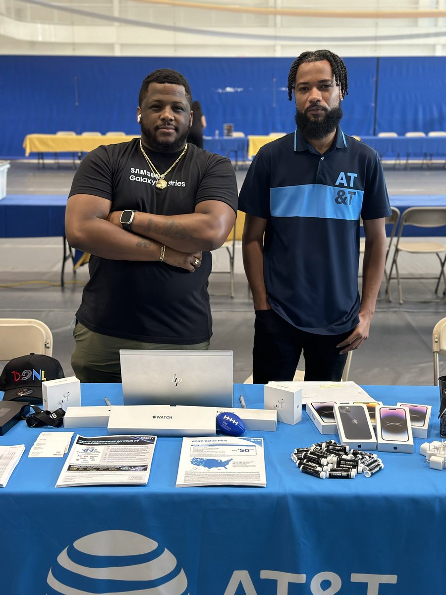 Adam Valendra (@avalendrae301) on Twitter photo Milford Store at the University of New Haven Graduate and International Student Resource Fair <a href="/D_Zargos/">Dan Zargos</a> <a href="/firas_smadi/">Firas Smadi</a> <a href="/emilywiper/">Emily Wiper</a> #ourNE #wiNEverything Milford Store at the University of New Haven Graduate and International Student Resource Fair <a href="/D_Zargos/">Dan Zargos</a> <a href="/firas_smadi/">Firas Smadi</a> <a href="/emilywiper/">Emily Wiper</a> #ourNE #wiNEverything