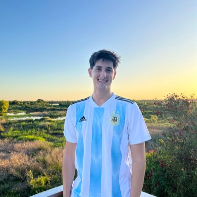 pedrogamerro's tweet photo. #NuevaFotoDePerfil https://t.co/lycM9jNhM1