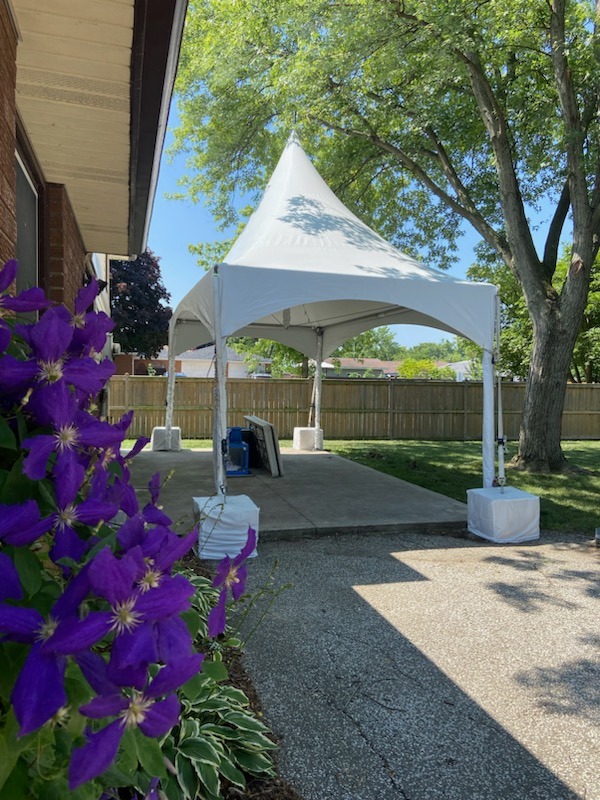 block_roll's tweet photo. When staking isn't an option--Block And Roll®️ to the rescue! 
⛺ @festivaltent 

#blockandroll #tents #tentrentals #eventrentals #tentballast #anchoring #tentedevents #backyard #events #eventprofs #tentingprofs https://t.co/cy7zJz0Do8