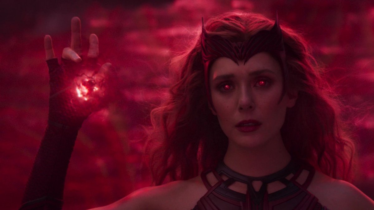 scarlazywitch's tweet photo. The Scarlet Witch owns the colour RED! https://t.co/751wi6wP23