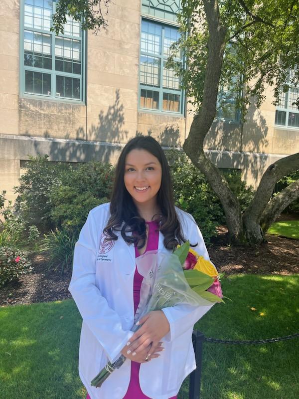 OptometricED's tweet image. We are so happy to see our former intern Michelle, and current @NECO424 student with her #WhiteCoat. She's on her way to being a #DoctorofOptometry. Congrats! Show us your white coat pic!