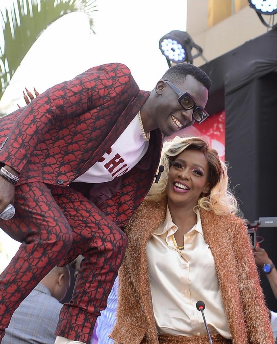 john_pricha's tweet photo. For the first time Douglas Lwanga has shown a side Team Nokia #CindyVsSheebah https://t.co/mnJwYeLzzL