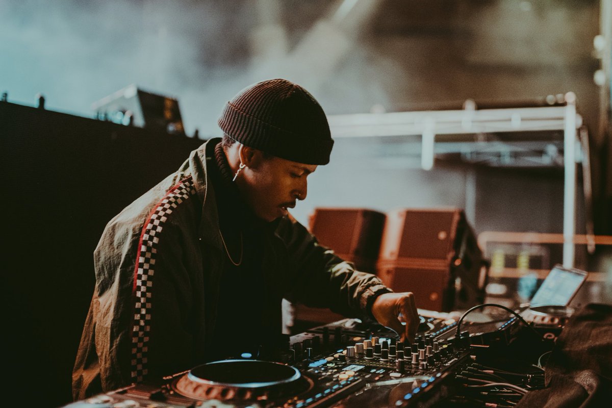 PRIMENIGHTCULT's tweet photo. T-5 days till these stacked shows with @wtfischee, @nikpmusic (birthday set), @mirrormazebeats &amp; more in Dallas &amp; Austin. We can’t emphasize any more how special these shows will be. Get your tickets early before prices go up. ⚡️

P.S. Who’s interested in a ticket giveaway? 👀 https://t.co/KimqZGGIRG